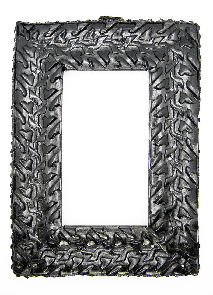 MAROC - CADRE PHOTO EN PNEUS RECYCLÉS (9 en stock, vendu à l'unité)