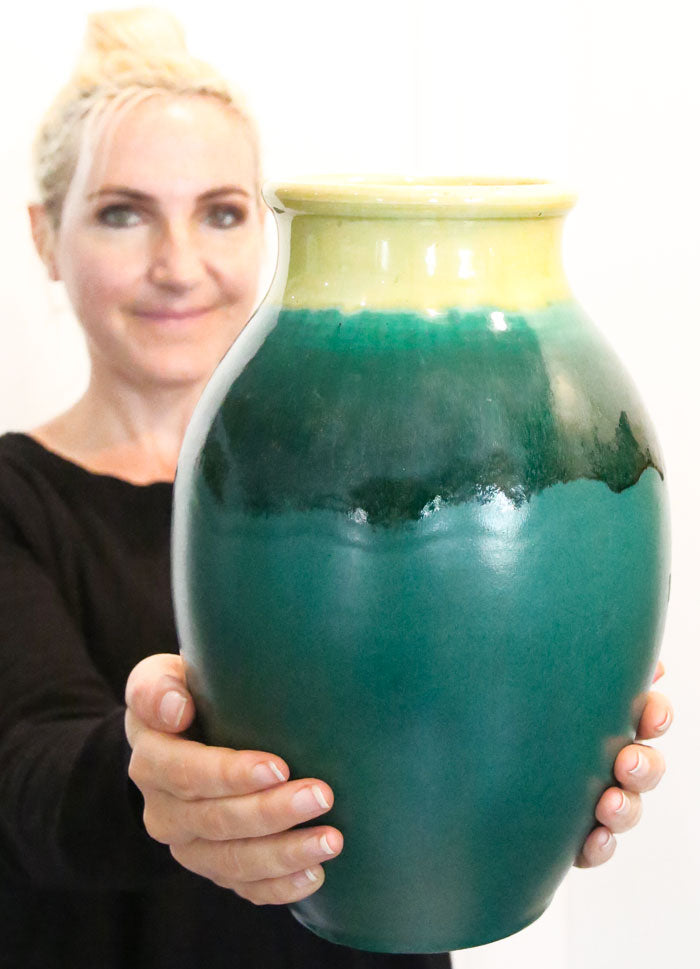 FRANCE - GRAND VASE VERT MALACHITE ET JAUNE CITRON D'ACCOLAY