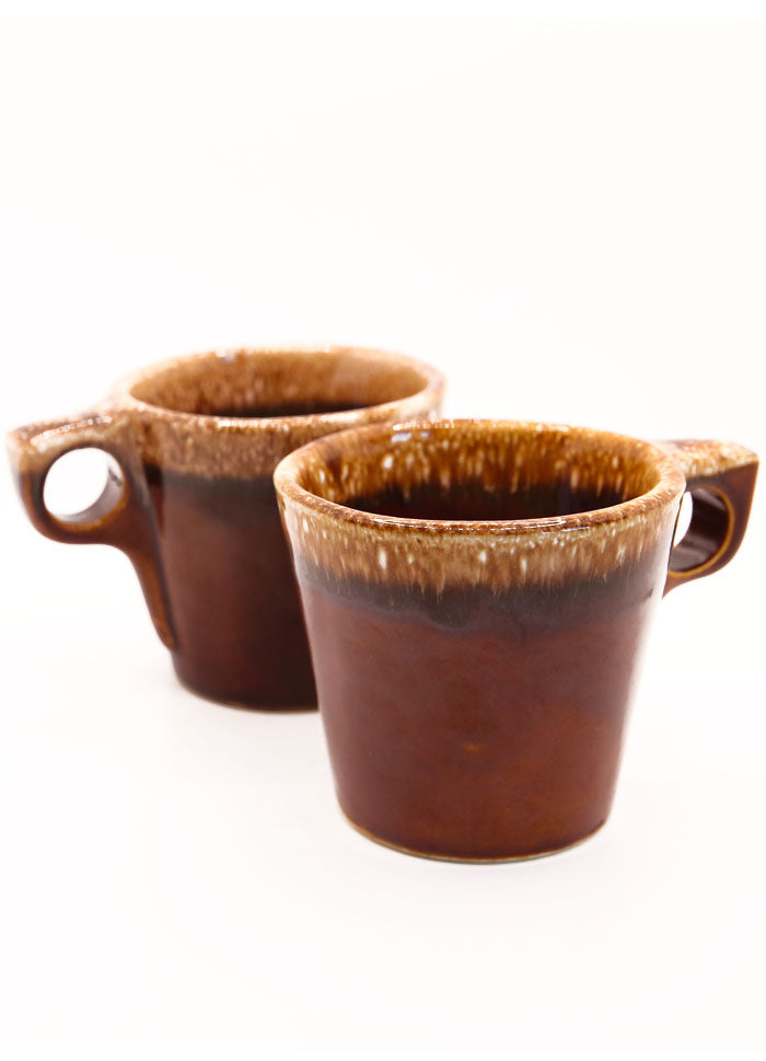 USA - SET DE 2 TASSES MARRON SEVENTIES HULL