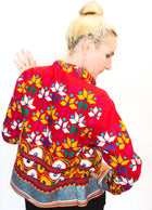 INDE - VESTE VINTAGE EN COTON ROUGE AUX BRODERIES MULTICOLORES