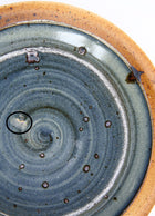 FRANCE - ASSIETTE CREUSE SEVENTIES EN GRÈS PYRITÉ DE PIERRE DIGAN (LA BORNE)