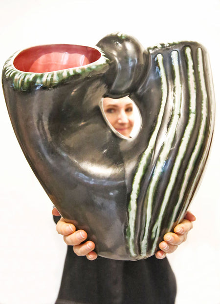FRANCE - VASE PANIER NOIR À RAYURES BLANCHES DE BAUZIO, VALLAURIS (prix sur demande)
