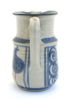 ISRAEL - PETIT PICHET COMME UN POT À LAIT ET SES MOTIFS ABSTRAITS